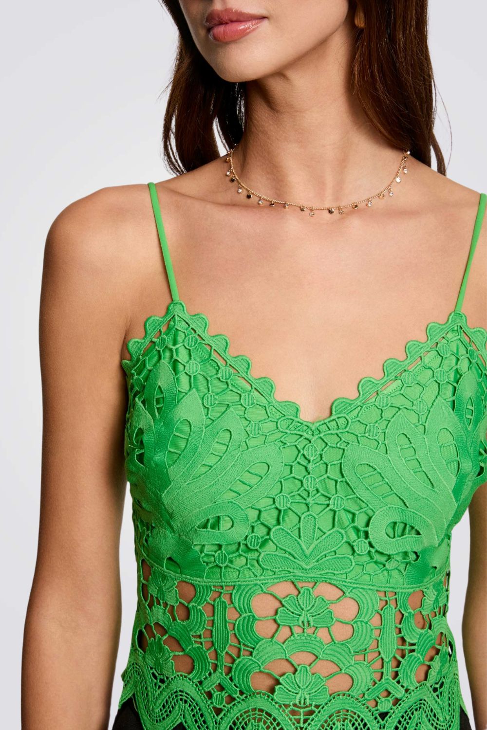 גופיית תחרה קרופ