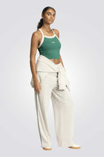 גופיית Colorpop עם גרפיקה רקומה | אדידס