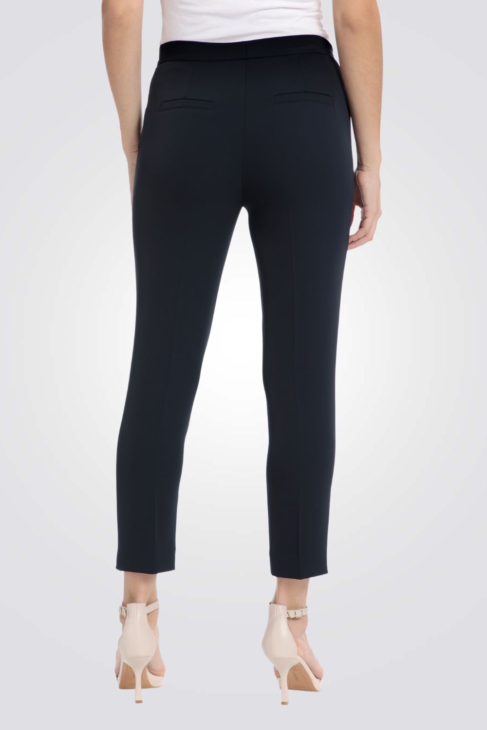 מכנסיים מחויטים שלושת רבעי בצבעי נייבי