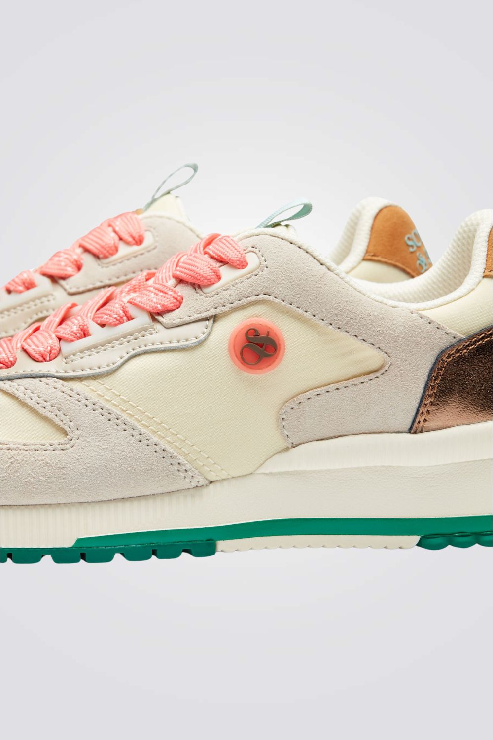 סניקרס VIVI לנשים