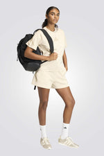 מכנסיים קצרים בצבע בז' לנשים | אדידס