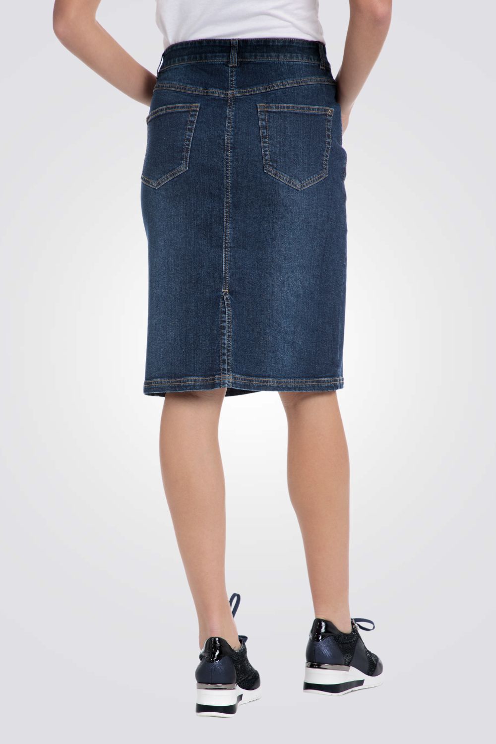 חצאית ג'ינס באורך ברך