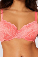 חזייה דקה בעיצוב אלגנטי | איתם