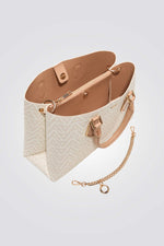 תיק יד לנשים עם עיטור שרשרת | אלדו 