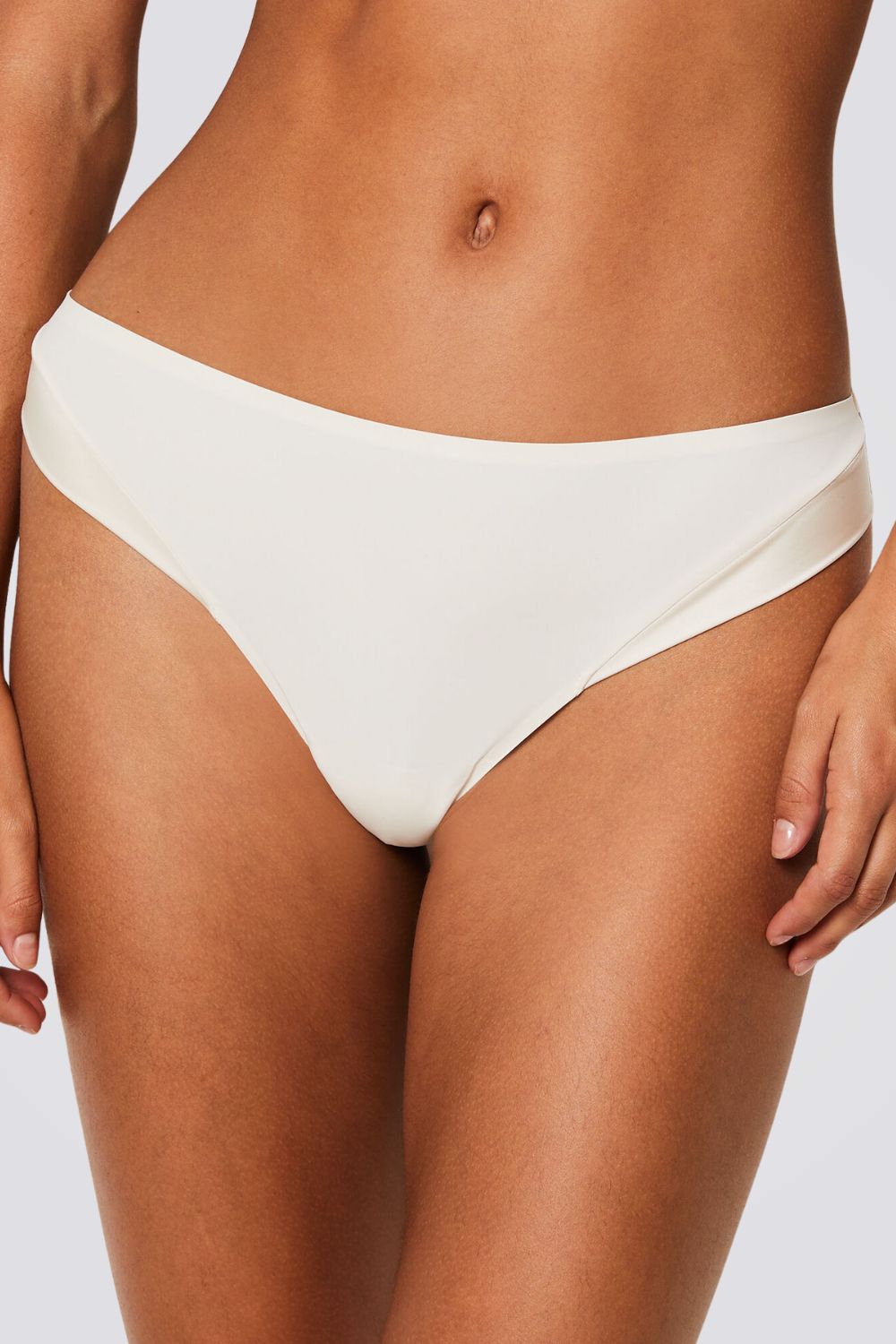 תחתוני טנגה בעיצוב אלגנטי | איתם