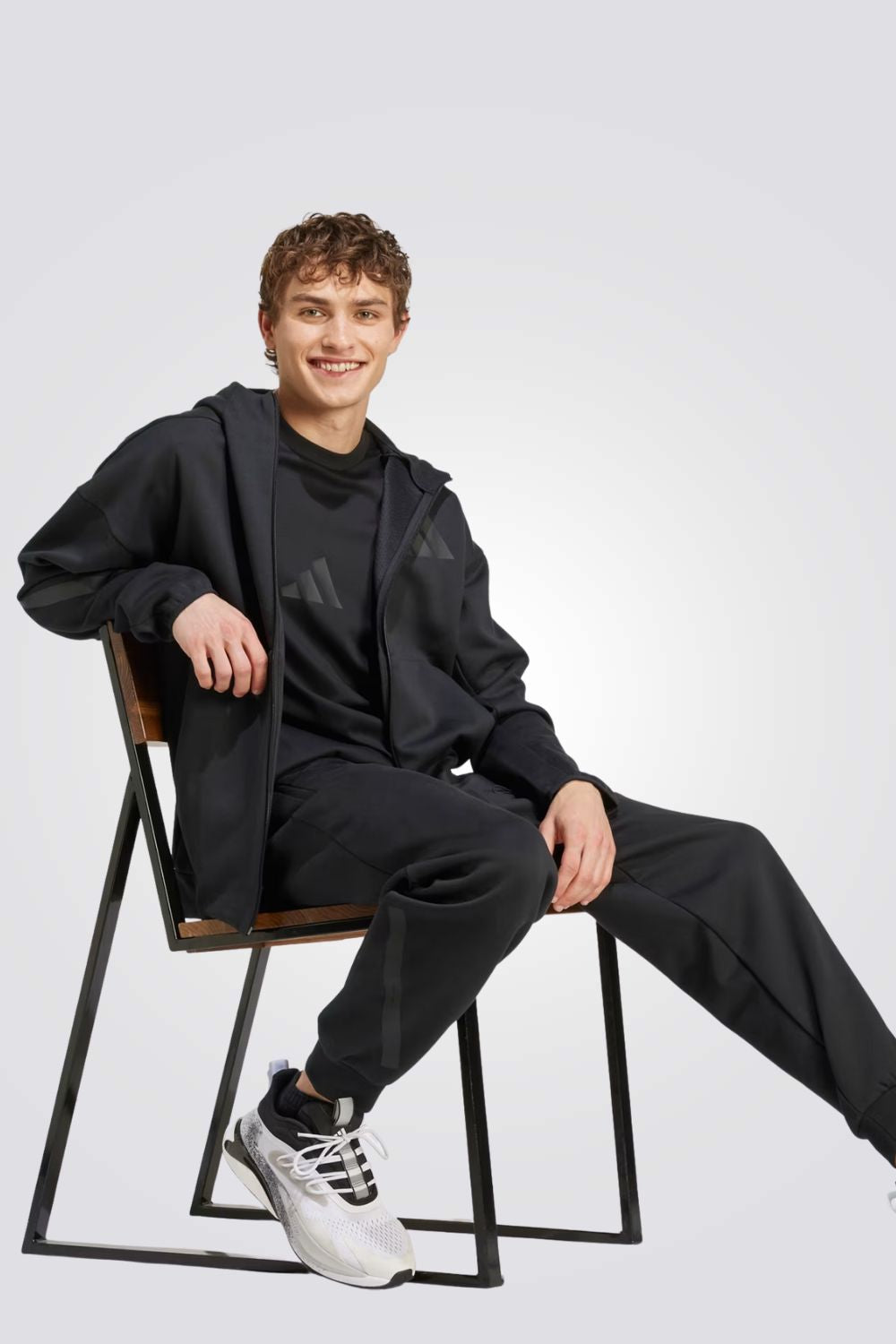 ג'קט ריצה עם קפוצ'ון לגברים