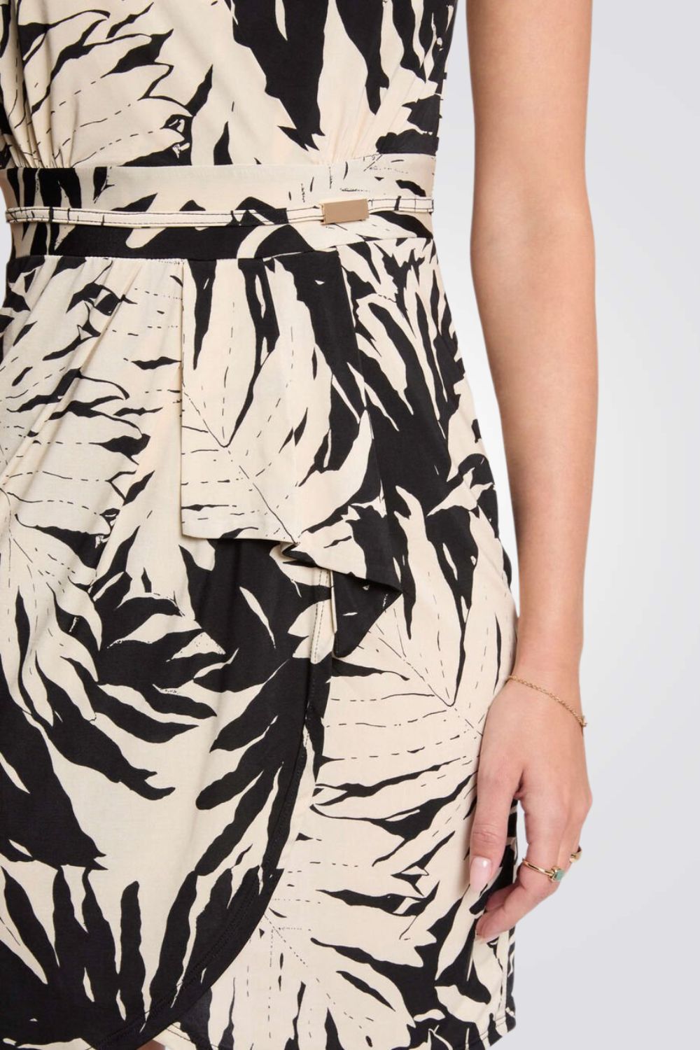 שמלה קצרה הדפס עלים 