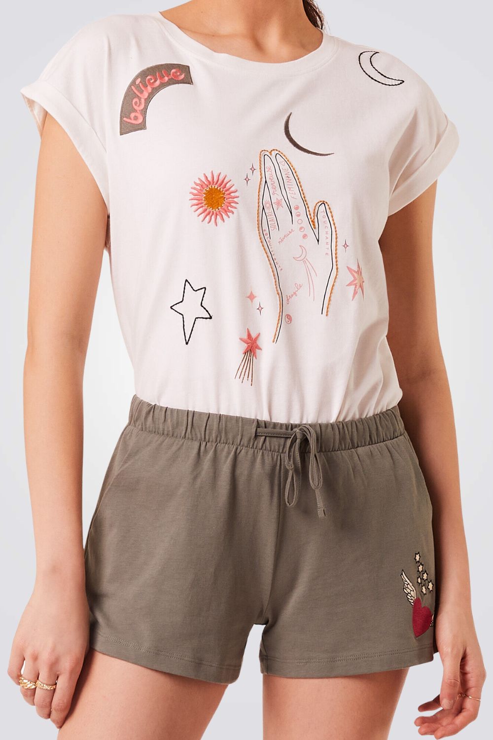 מכנסי פיג'מה קצרים MARILOU בצבע חום