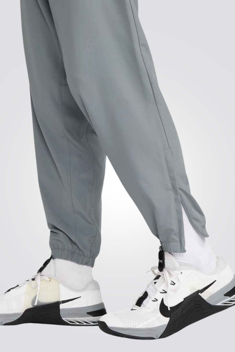 מכנסי ספורט רב תכליתיים לגברים | נייקי