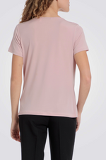 חולצת טי קצרה מעטפת בצבע ורוד 