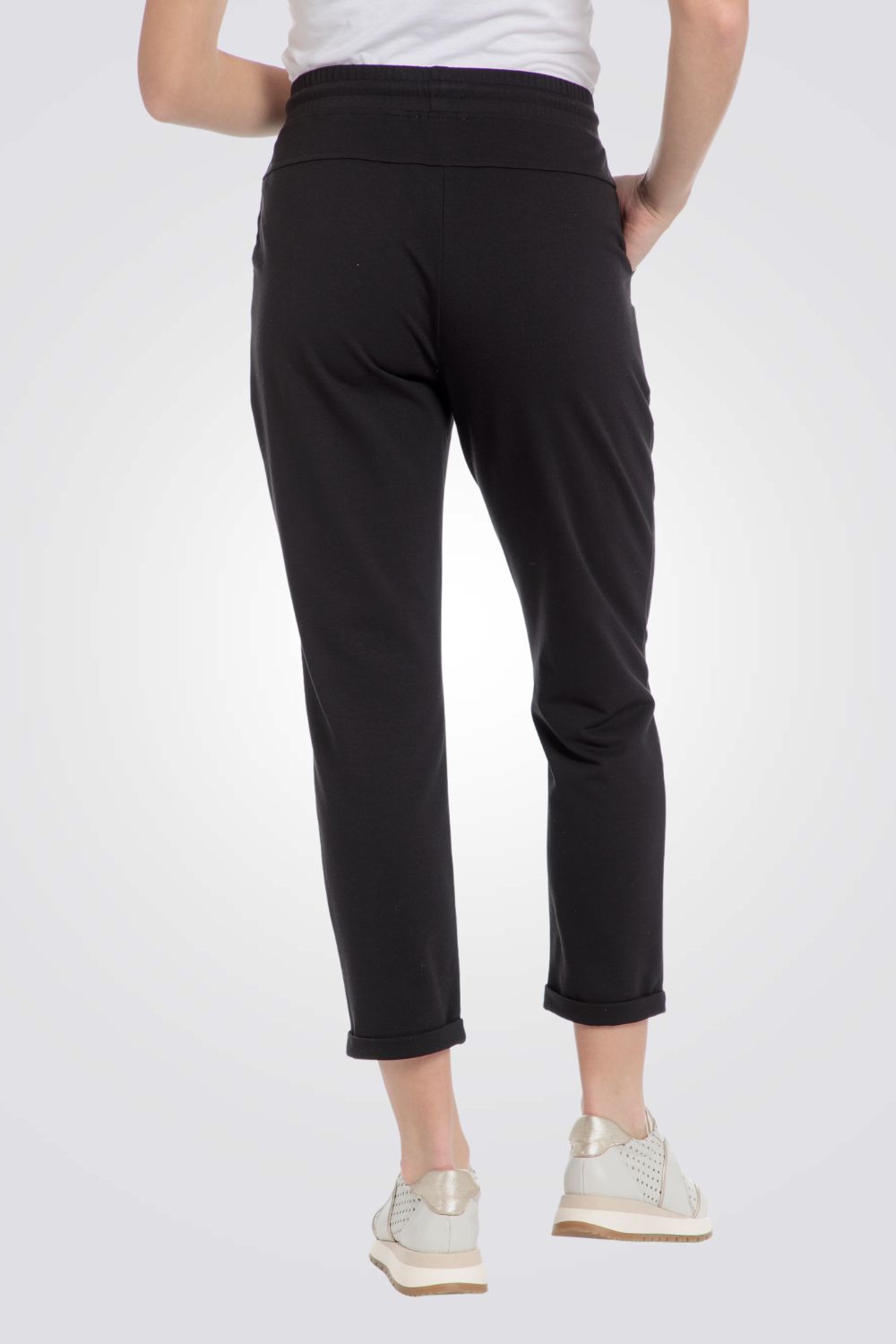 מכנסי נוחות 7/8 בצבע שחור
