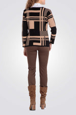 סריג עם צווארון דש מחובר