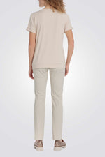 טישירט דיטיילס מנצנצים בצבע בז'