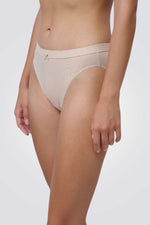 תחתוני ביקיני היי לג בשילוב תחרה | פמינה