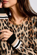 סריג עם הדפס מנומר 