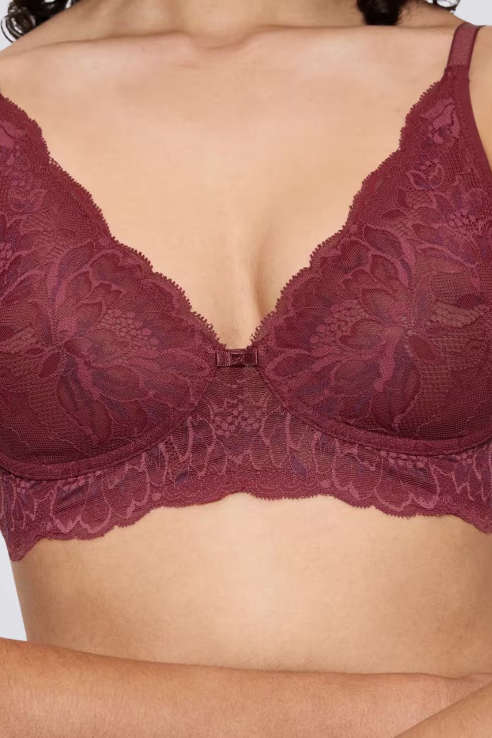 חזיית תחרה ללא ריפוד וללא קשת | טריומף