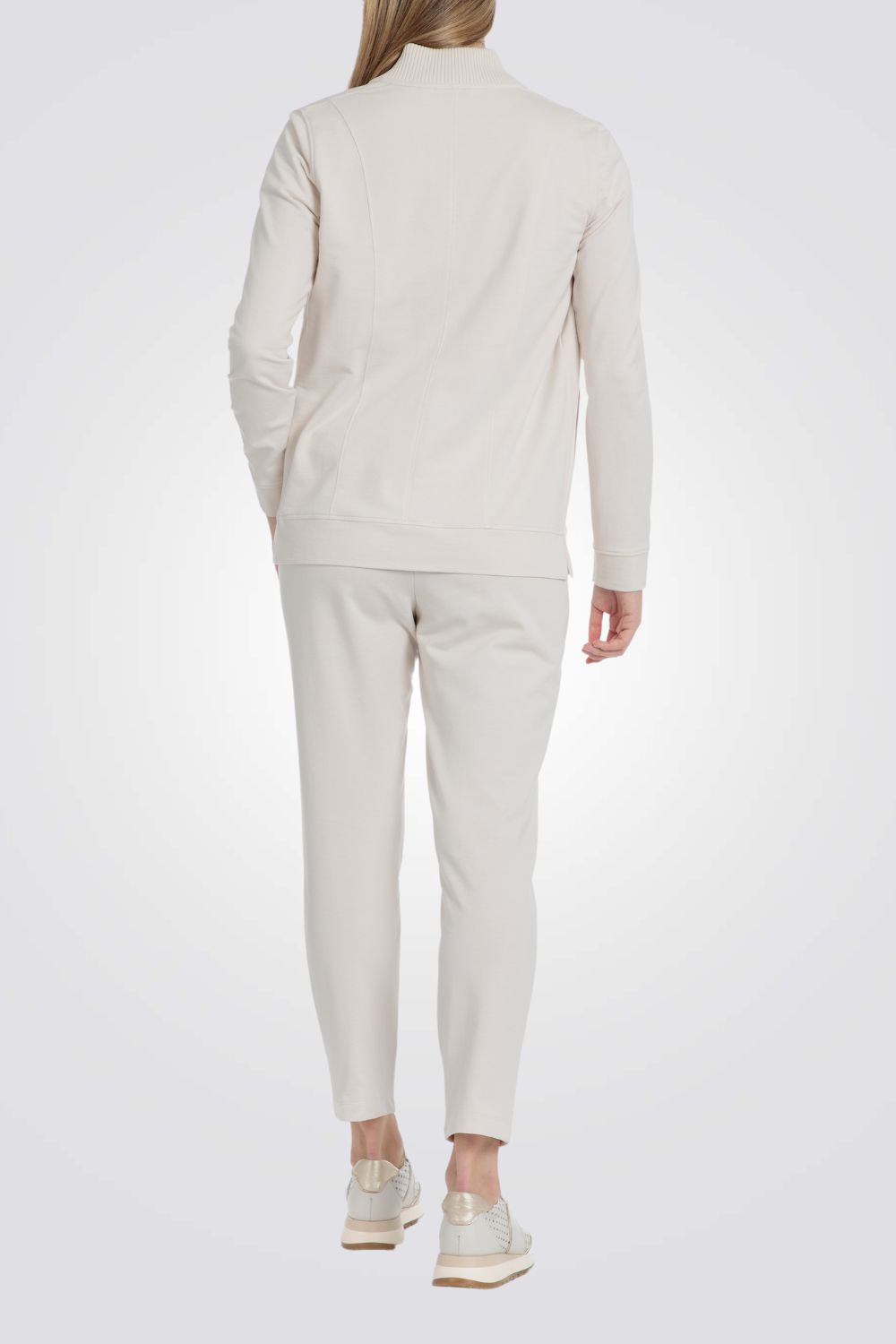 ג'קט ספורט בצבע בז'