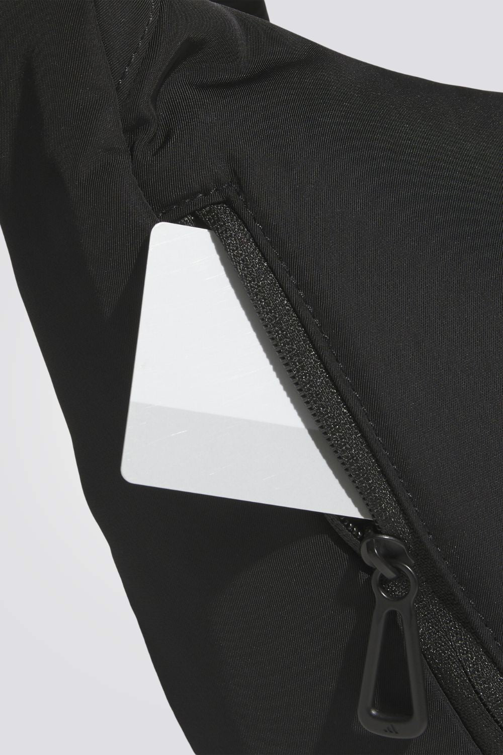 תיק כתף MUST HAVE SHOUKDER BAG לנשים