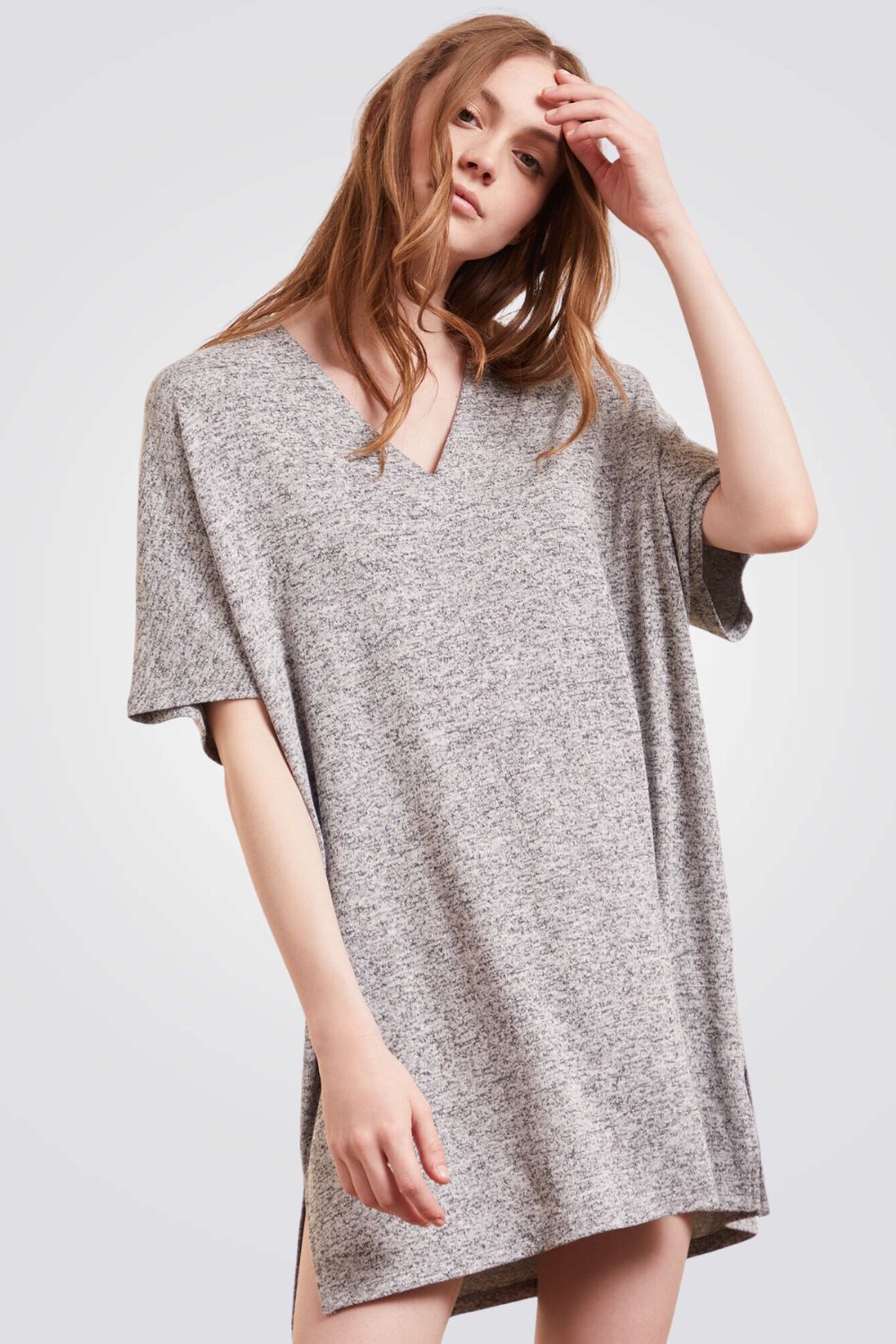 כותונת לילה CLOVIS בצבע אפור