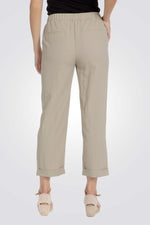 מכנסי 7/8 בצבע בז'