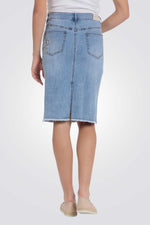 חצאית ג'ינס באורך ברך עם פנינים