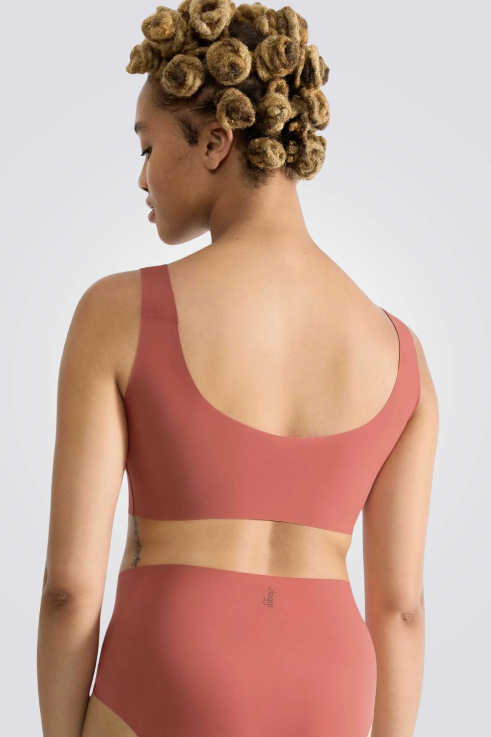 גוזייה מרופדת לנשים