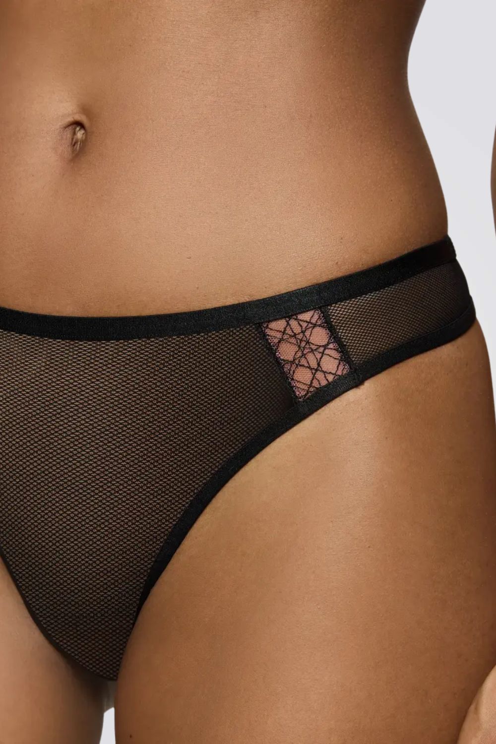 תחתון חוטיני Palina Cosmic Heartbeat String לנשים