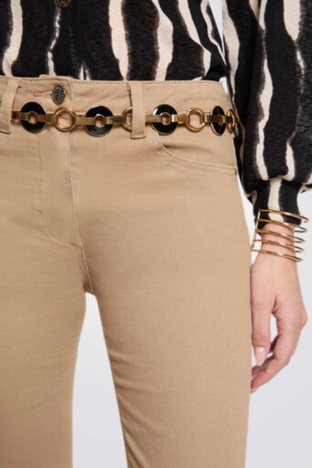 מכנסיים ארוכים גזרה ישרה