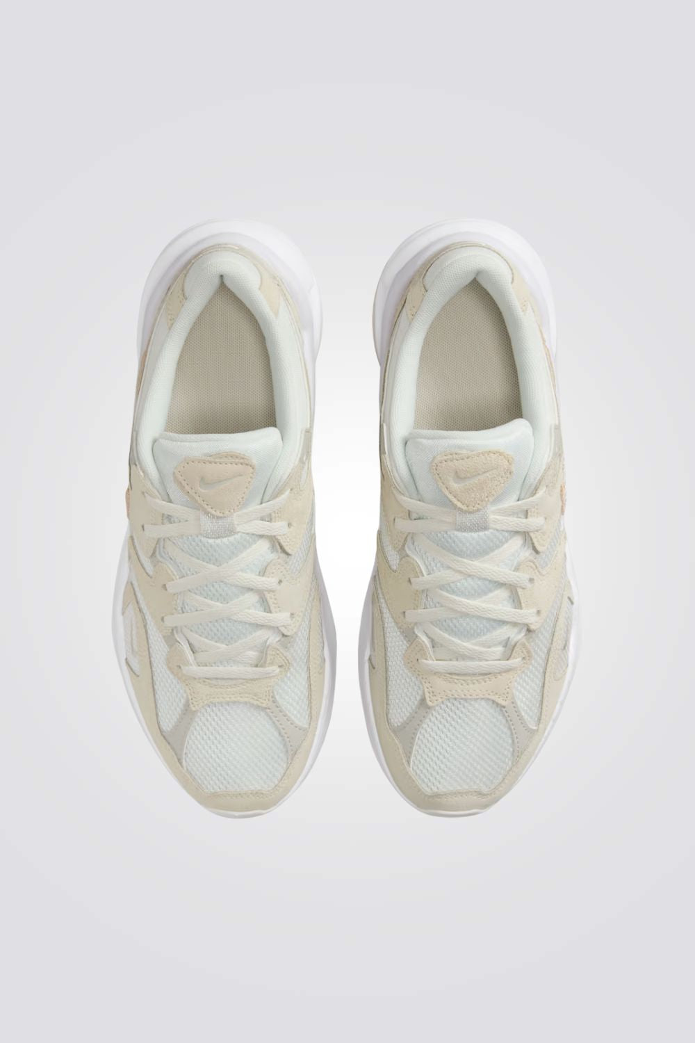 נעלי סניקרס בעיצוב רטרו | נייקי