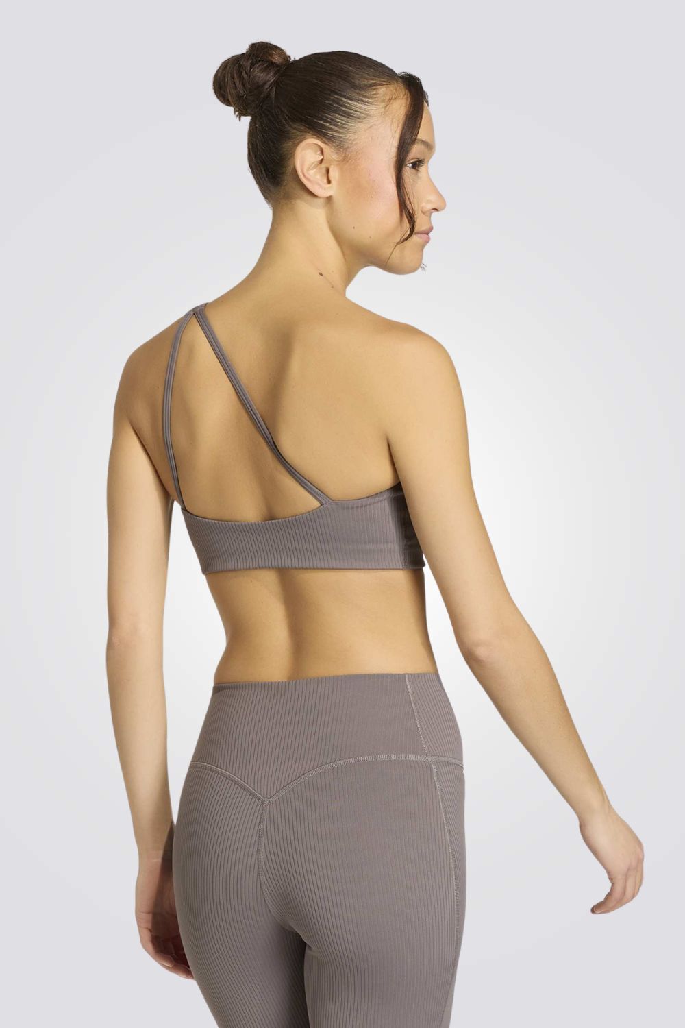 גוזיית ספורט כתף אחת לנשים | אדידס