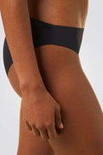 תחתון ברזילאי בצבע שחור