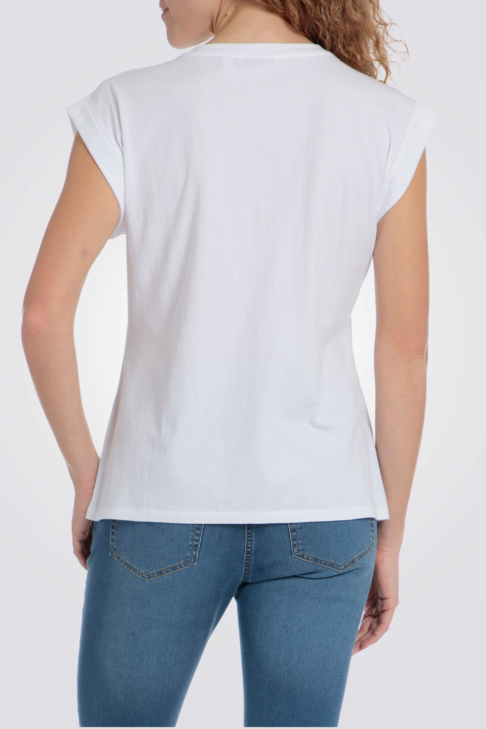 חולצת טי שירט לבנה ללא שרוולים