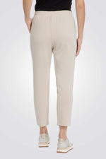 מכנסי נוחות 7/8 בצבע בז'