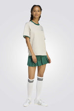 טישירט עם גרפיקה רקומה לנשים | אדידס 