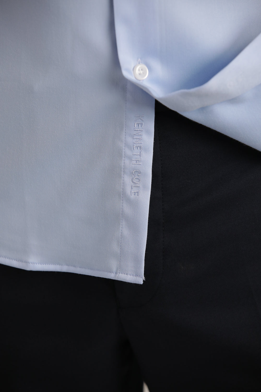 חולצה מכופתרת חלקה בגזרת מודרן פיט | קנת קול