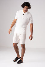 סריג פולו דק שרוולים קצרים בצבע אוף וויט