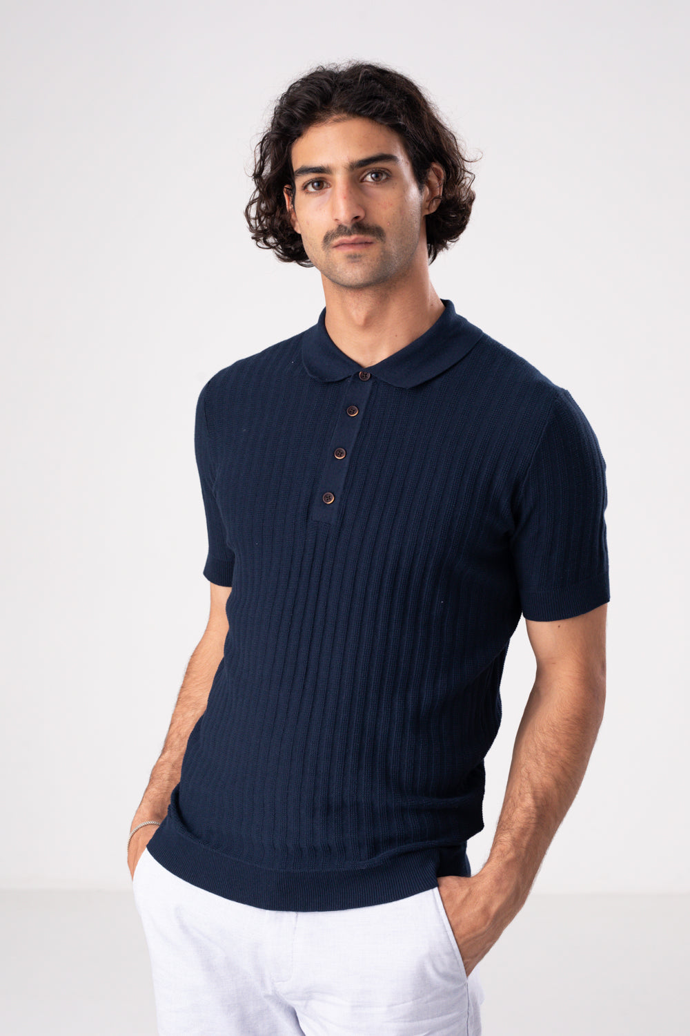 סריג פולו דק שרוולים קצרים בצבע נייבי