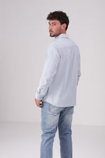 חולצה מכופתרת בגזרת מודרן לגברים