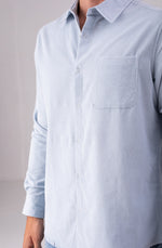 חולצה מכופתרת בגזרת מודרן לגברים