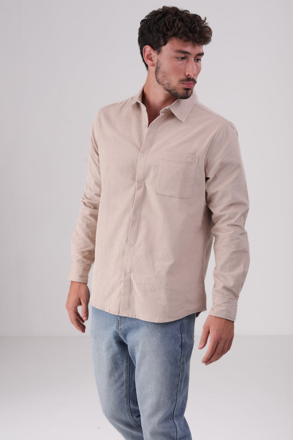 חולצה מכופתרת בגזרת מודרן לגברים