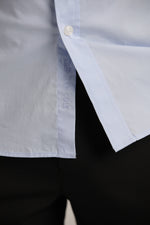 חולצה מכופתרת בגזרת סלים | קנת קול