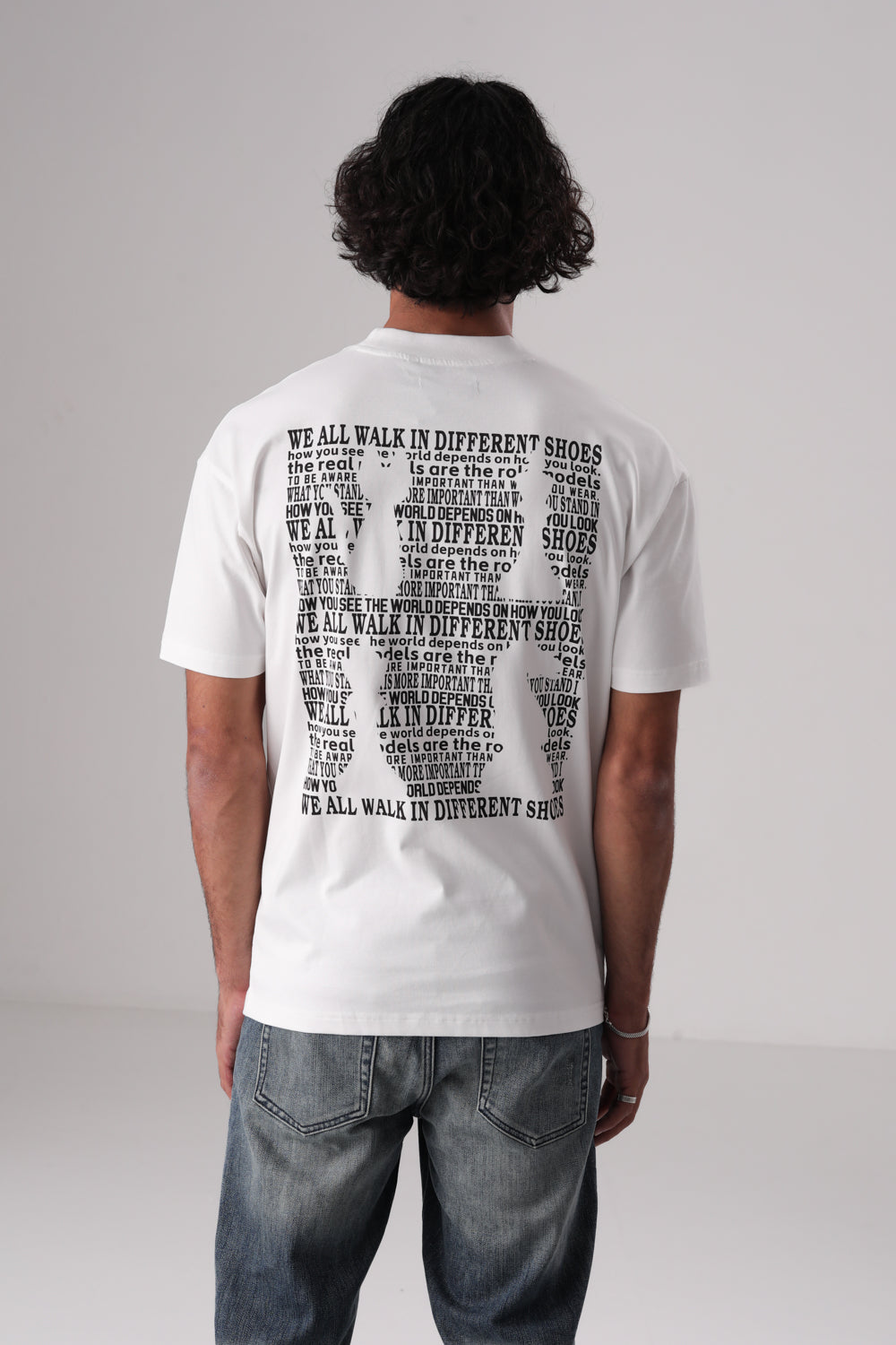 חולצת טי אוברסייז עם הדפס שחמט