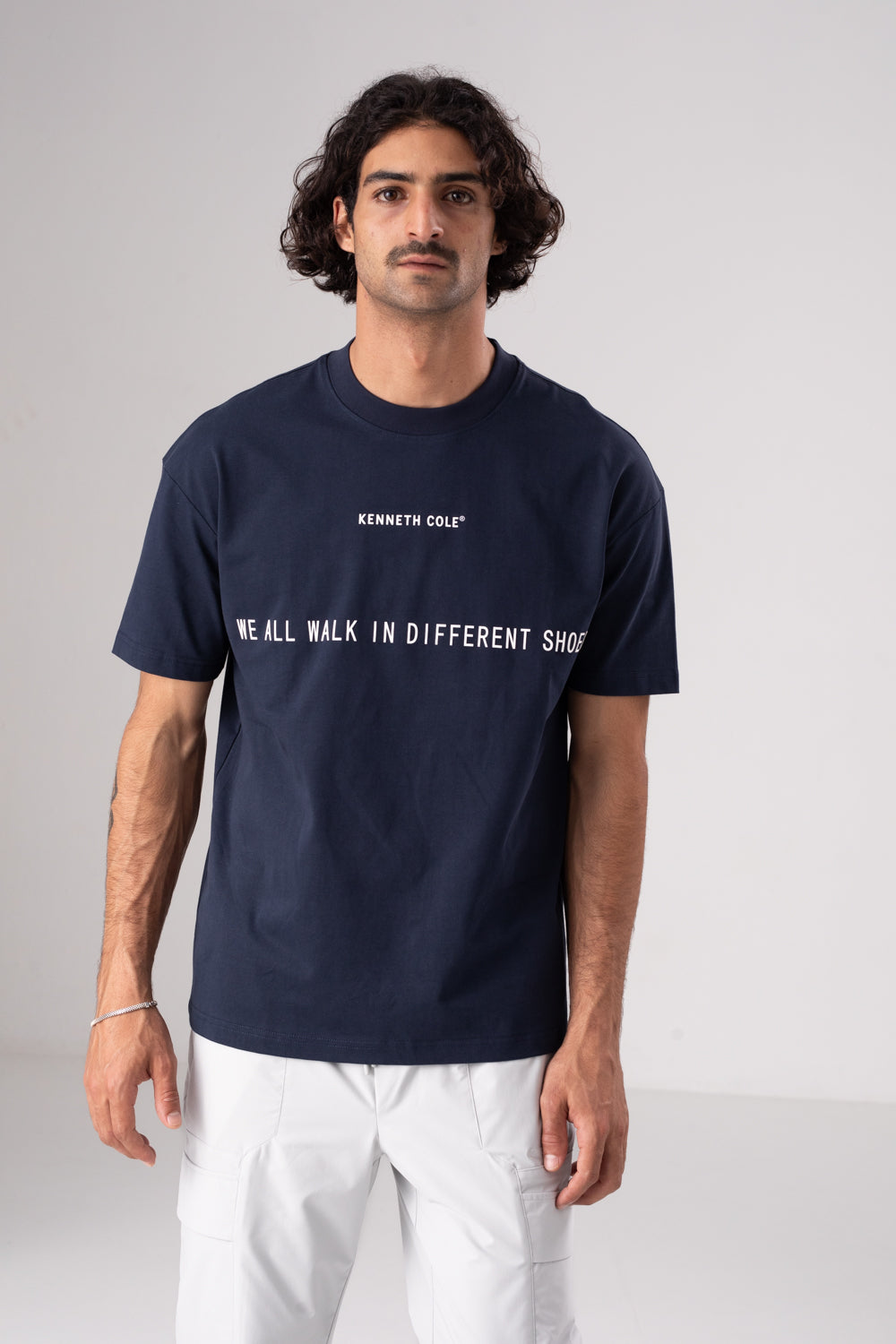 חולצת טי אוברסייז עם הדפס שחמט