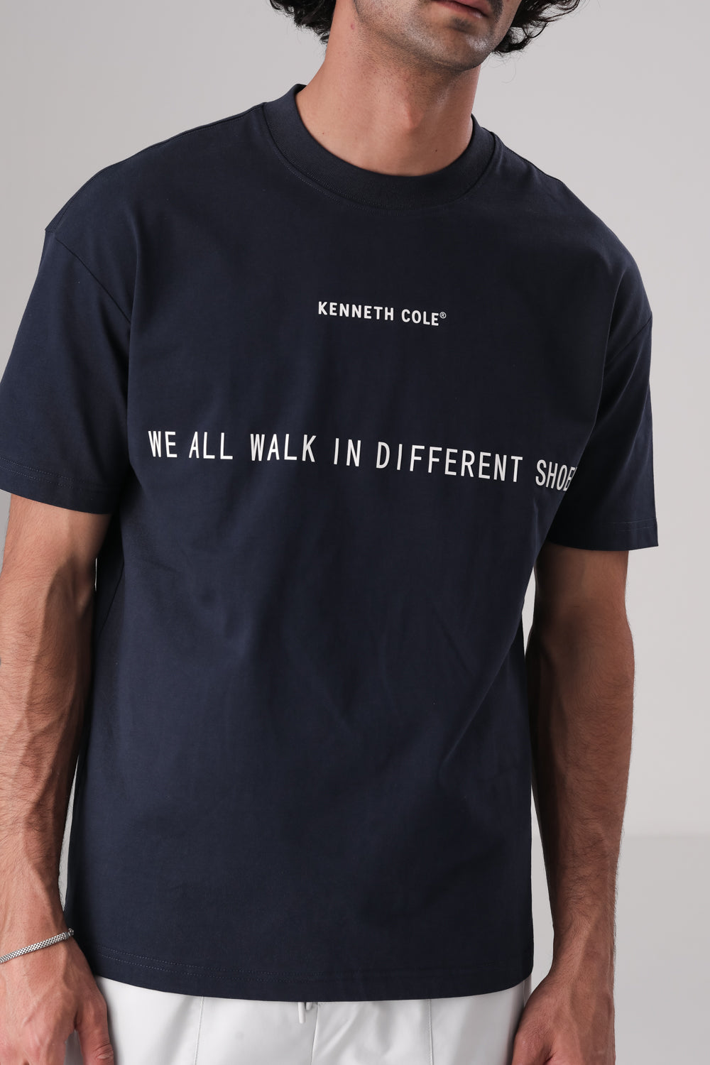 חולצת טי אוברסייז עם הדפס שחמט