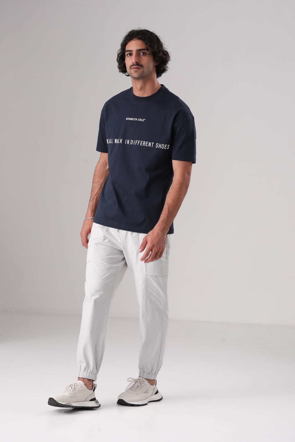 חולצת טי אוברסייז עם הדפס שחמט