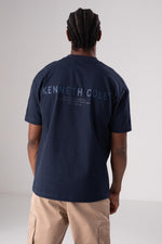 חולצת טי אוברסייז עם חתכים