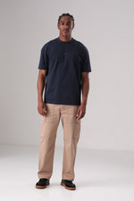 חולצת טי אוברסייז עם חתכים