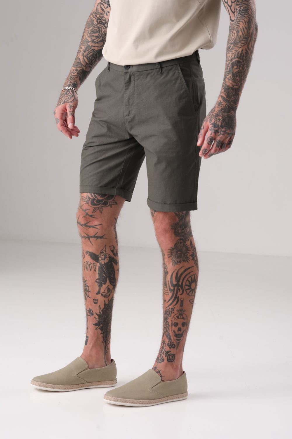 מכנס ברמודה קצר לגברים