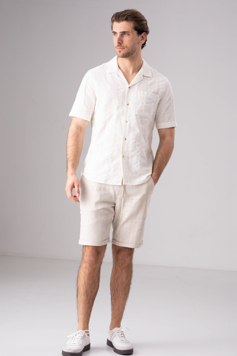 מכנס ברמודה קצר לגברים