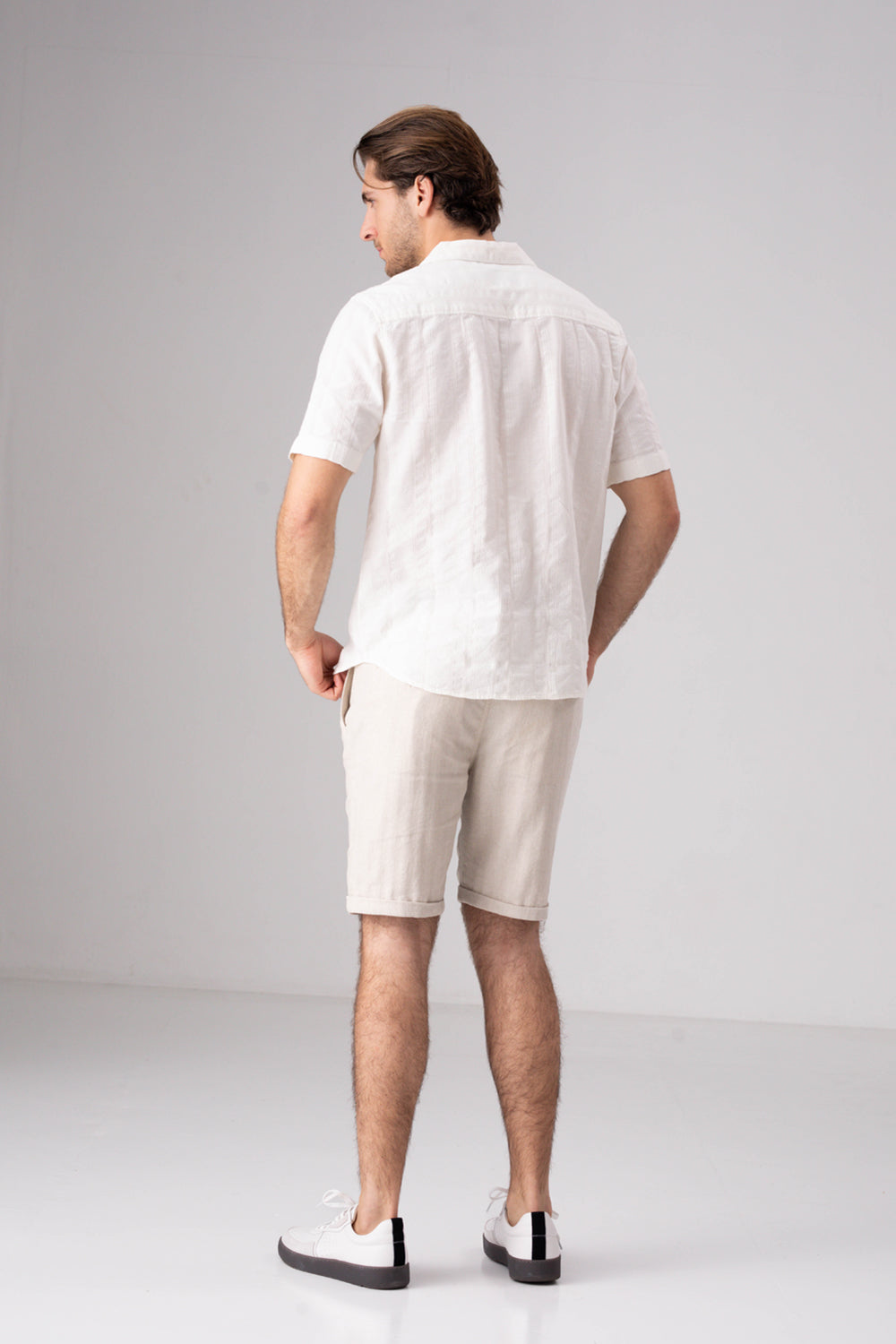 מכנס ברמודה קצר לגברים